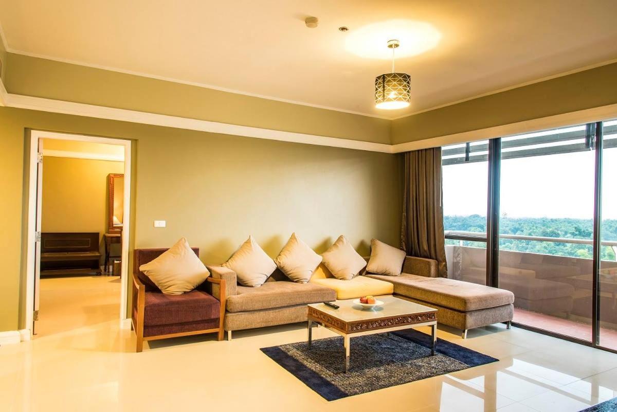 Loei Palace Hotel Экстерьер фото